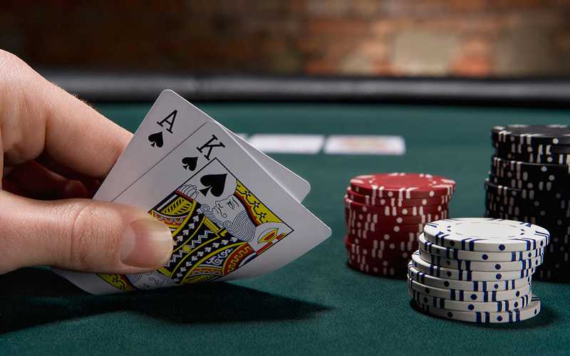 Cài đặt poker holdem Việt Nam đơn giản nhanh chóng.